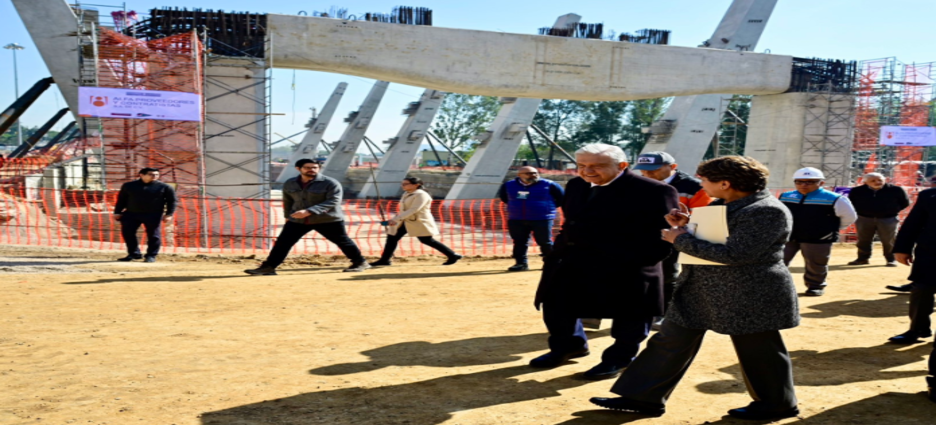 Amlo Y Delfina G Mez Supervisan Obras Del Tren Interurbano El Insurgente