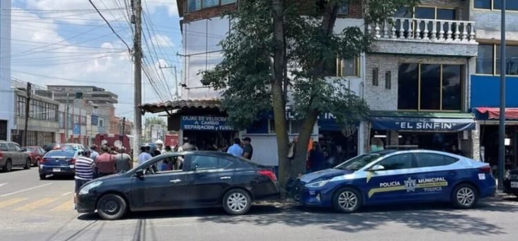 Encuentran a un hombre sin vida en bar cercano a la FGJEM de Toluca