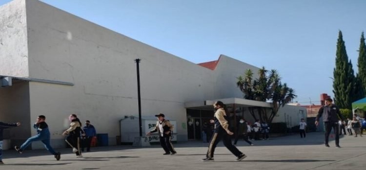 No modificarán horarios en escuelas; Toman precauciones ante ola de calor
