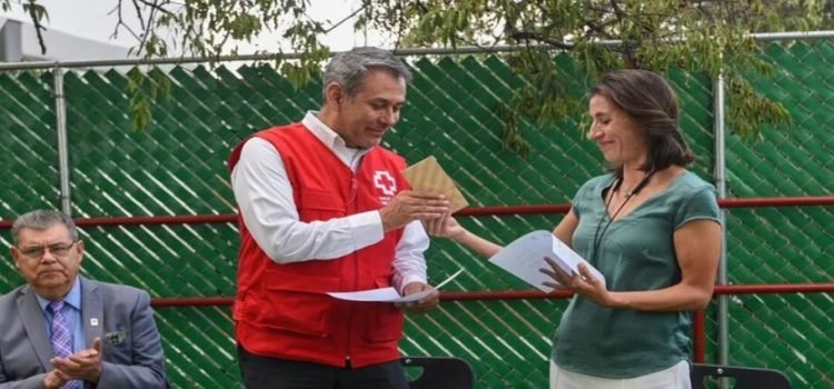 Grupo Verver entrega donativo a Cruz Roja por venta de joyería