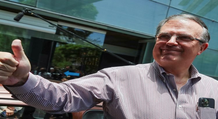 Marcelo Ebrard propone un acuaférico, contra falta de agua en Edomex