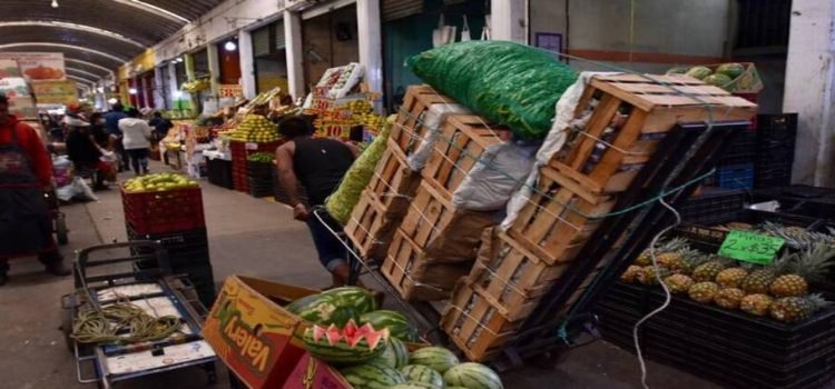 Calor no afectará precios en la central de abasto de Toluca