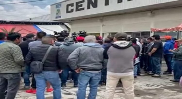 Urge un cambio de administración, dicen locatarios de Central de Abasto de Toluca