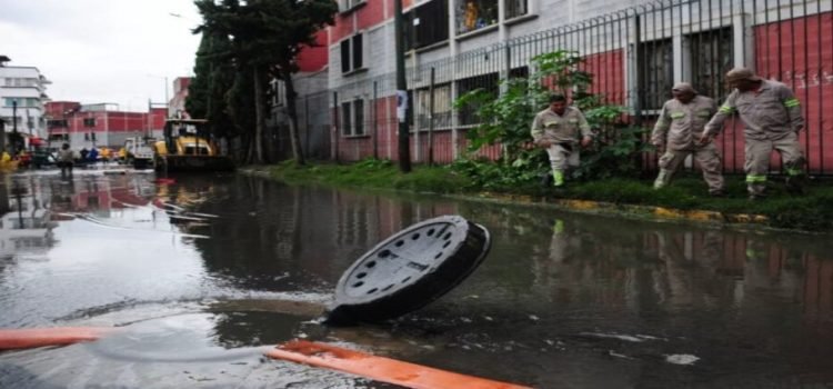 Se puede solicitar servicio de desazolve de drenaje en el Edomex
