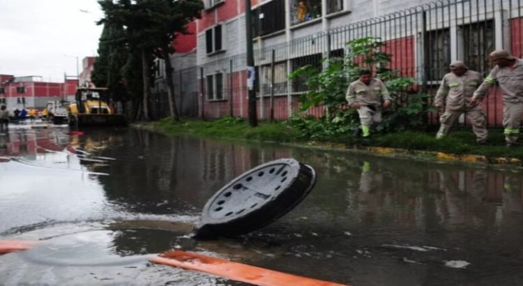 Se puede solicitar servicio de desazolve de drenaje en el Edomex