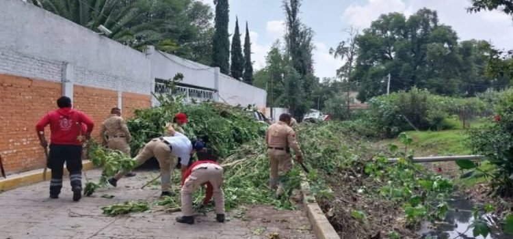 Municipios de Edomex continúan con tareas de limpieza ante lluvias
