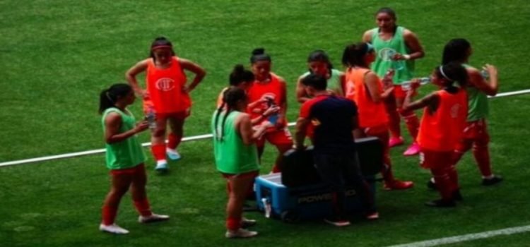 Toluca Femenil entrena sin ropa ante falta de apoyo de marca New Balance