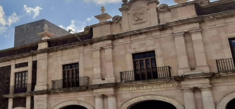 Lamentan en Legislativo construcción de autodefensas