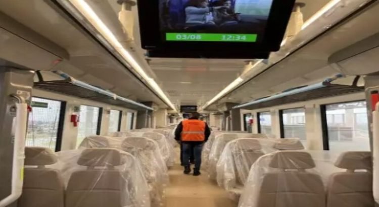 Tren Interurbano recibirá a más de 9,000 pasajeros en su primer día
