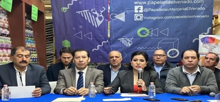 Empresarios solicitan regresar vales de útiles escolares a Edomex