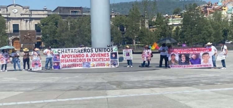 Familiares de desaparecidos protestan en Toluca