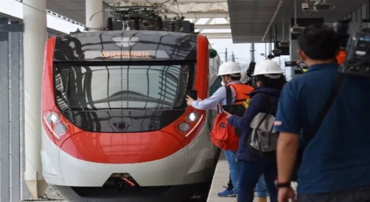 Autorizan a 52 empresas para dar servicio al Tren Interurbano México-Toluca