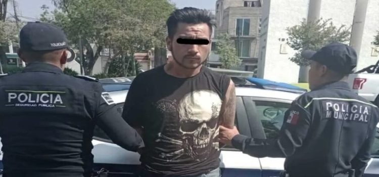 Sujetos roban camioneta en Toluca; detienen a uno con dosis de cristal