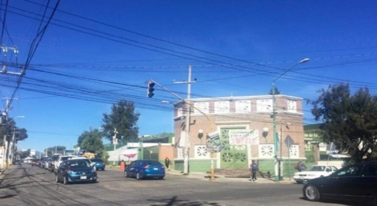 Alertan por presencia de montachoques en Heriberto Enríquez en Toluca