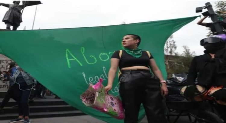 Anuncian marchas por el Día por la Despenalización del Aborto en Toluca