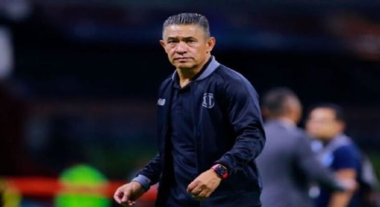 ‘Nacho’ Ambriz “favorito” entre candidatos para dirigir a Costa Rica