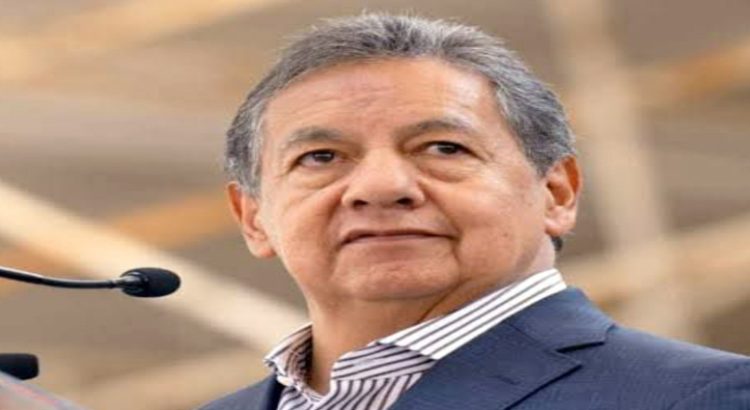 Vuelve Higinio Martínez al Senado para dirigir precampaña de Sheinbaum en Edomex
