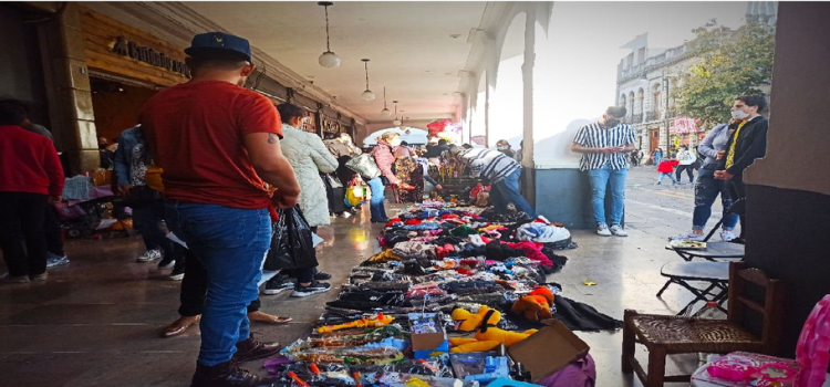 Canaco-Servytur solicitó regular nuevas formas de comercio en Toluca