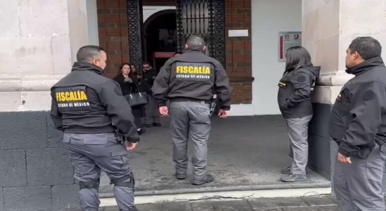 Realizan tercer cateo para buscar al alcalde Raymundo ‘N’ en Toluca