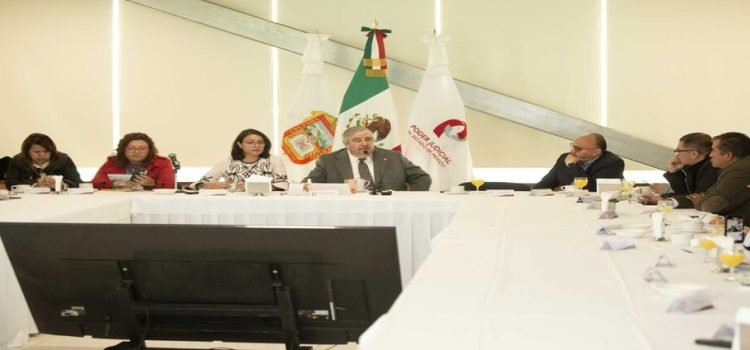 Magistrado Ricardo Sodi Cuellar y Reporteros de Toluca realizan encuentro productivo