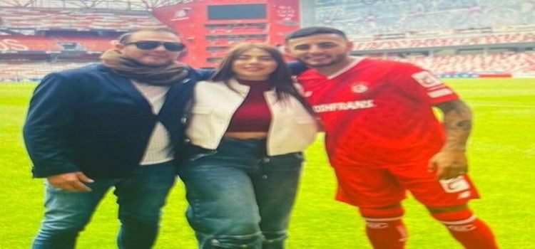 Se viraliza foto de Alexis Vega vistiendo la playera del Toluca