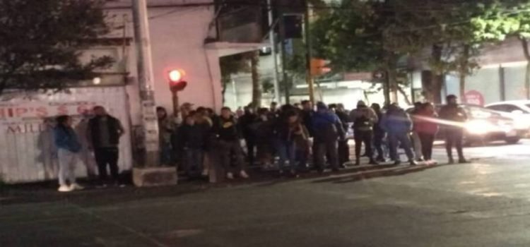 Realizan operativo nocturno contra ambulantes en Toluca