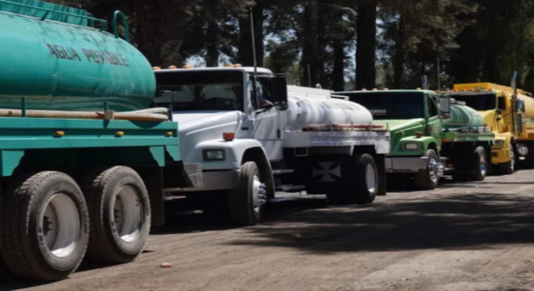 Alcaldía de Toluca busca erradicar prácticas abusivas en servicios de pipas de agua