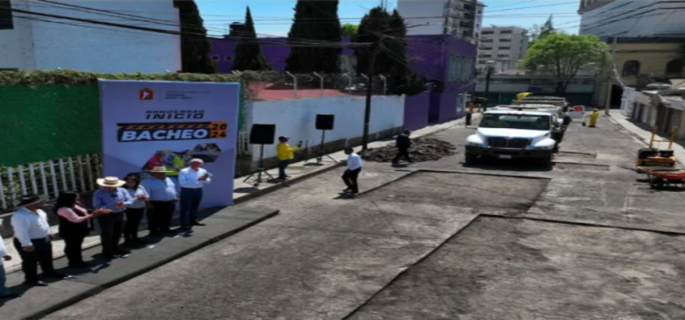 Comienza Programa de Bacheo 2024 en el centro de Toluca