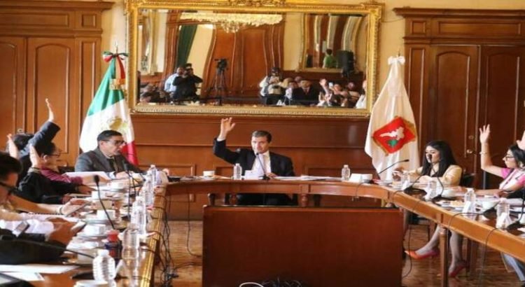 Toluca regulará el comercio y distribución del recurso hídrico