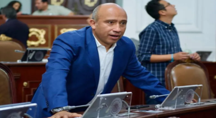 Diputado exige mayor seguridad contra ‘montachoques’ en carretera México-Toluca