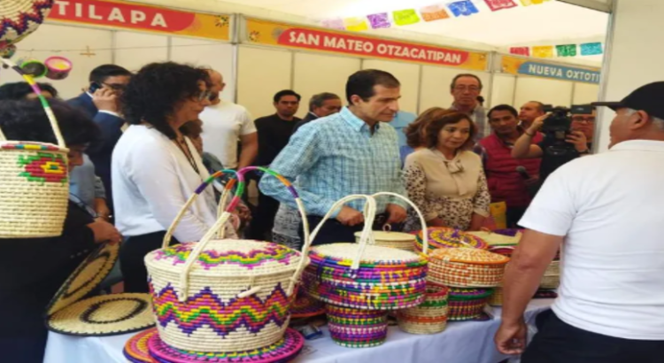Inauguran Feria Artesanal y Gastronómica en Toluca