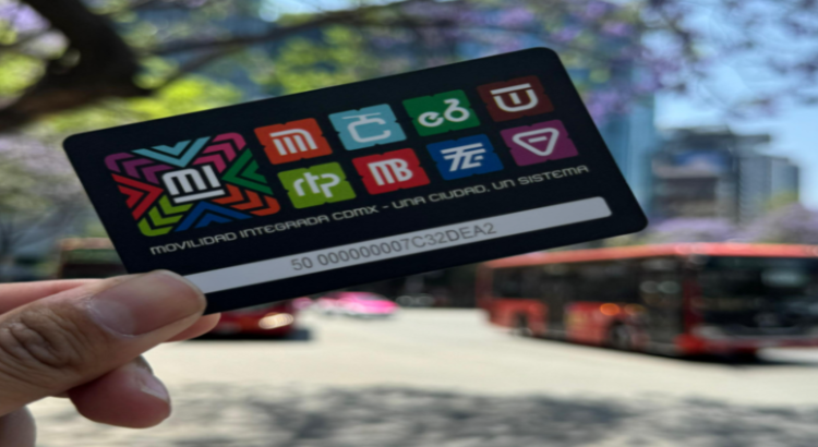 Presentan iconos del Transporte de Ruta y el Tren México-Toluca en Tarjeta de Movilidad Integrada
