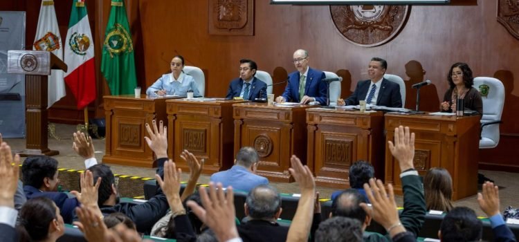 UAEMéx actualiza su plan de estudios del bachillerato
