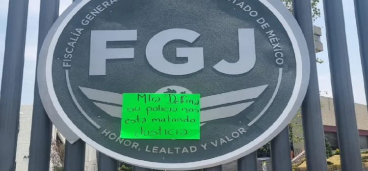 Exigen justicia por agresión de agentes de la Fiscalía en Toluca
