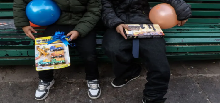 Realizan colecta para niños afectados por huracán ‘Otis’ en Toluca