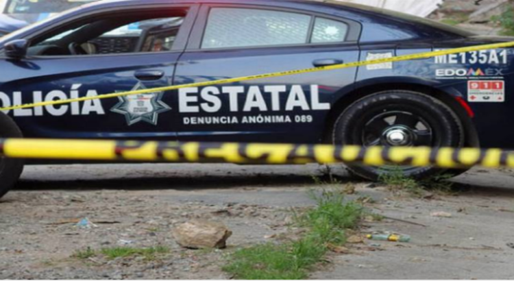 Motosicarios acribillan a 2 hombres y dejan a otro herido en Toluca