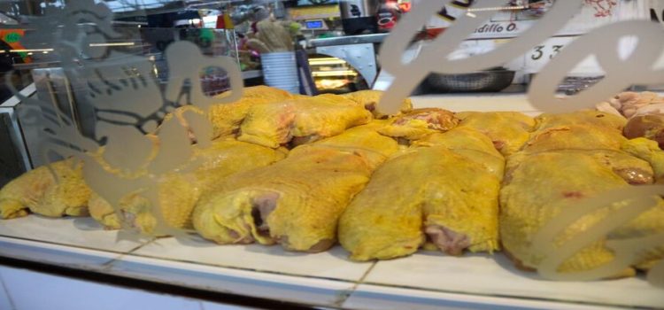 Pollo contaminado habría llegado a pollerías de Toluca y Zinacantepec
