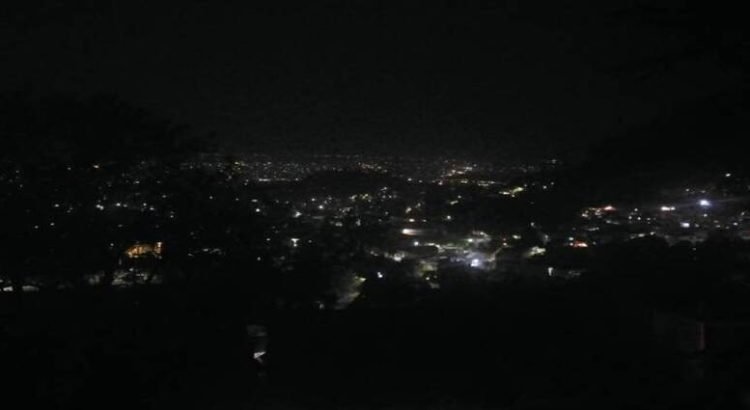 Siguen los apagones en el valle de Toluca