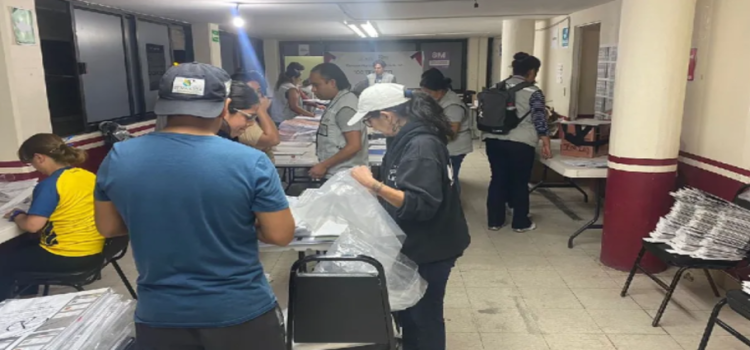Inicia entrega de material a funcionarios de casilla en el Edomex Inicia entrega de material a funcionarios de casilla en el Edomex