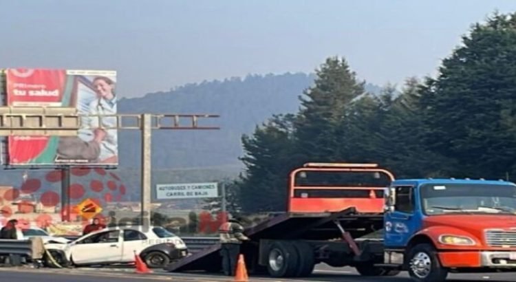 Conductor fallece tras perder el control y chocar en autopista México-Toluca