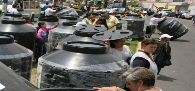 Aumenta 130% la venta de tinacos por escasez de agua en el Valle de México