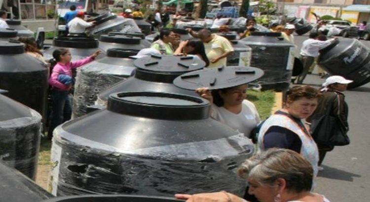Aumenta 130% la venta de tinacos por escasez de agua en el Valle de México