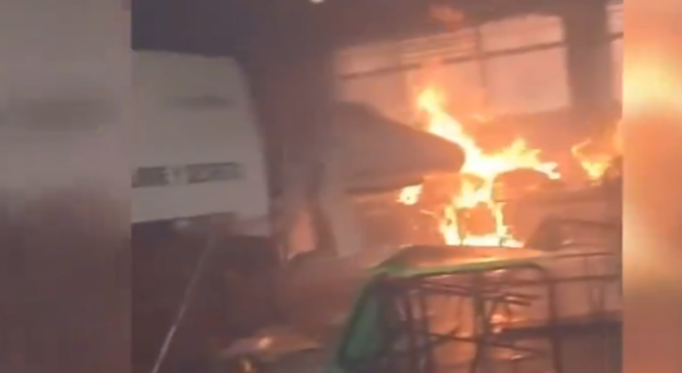 Incendian casillas en Cuautitlán Izacalli, Edomex