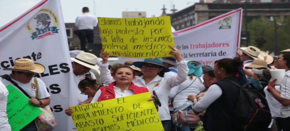 Sindicato Nacional de Trabajadores de la Salud exige 17 mil bases laborales en Toluca