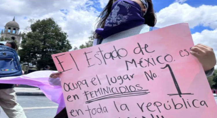 Colectivas feministas exigen justicia para las víctimas en Toluca