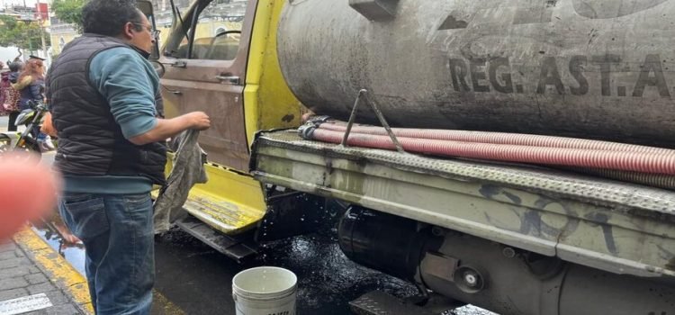 Falta de agua afecta a comerciantes del Centro de Toluca