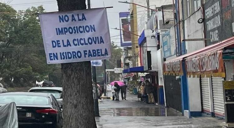 Buscan acuerdo con comerciantes para concretar nueva ciclovía en Toluca