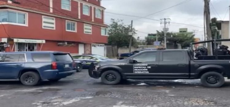 Victiman a empresario dentro de su auto en Toluca