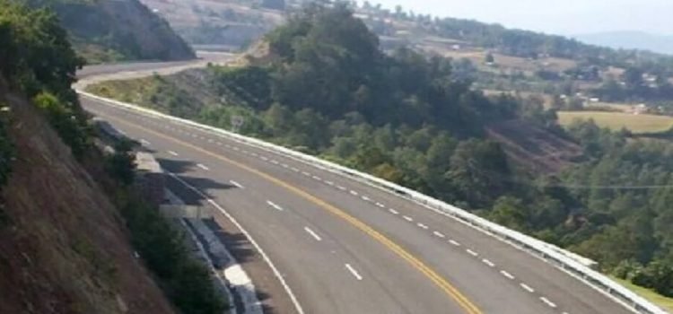 Anuncian cierres nocturnos en autopista Toluca-Zitácuaro por mantenimiento
