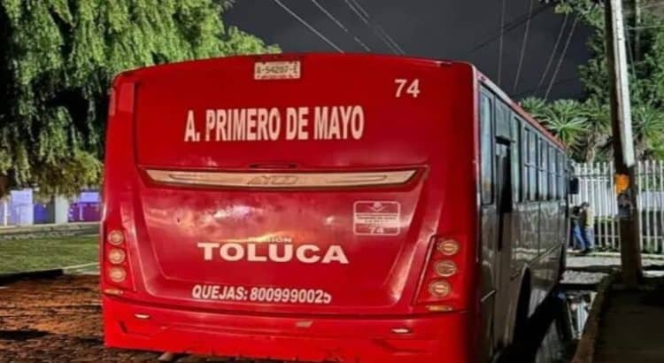 Revocarán concesión a autobús que mató a ciclista en la Toluca-Tenango